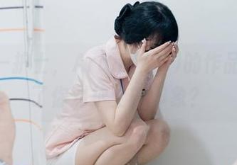 LIKEY–护士，Aram(아람)的作品里翻转了你对护士的印象？