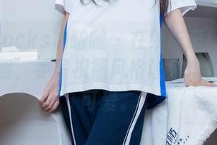 BoBoSocks袜啵啵 - 在线吃瓜！小甜豆私拍花絮，手写祝福风格让人难以驾驭的可爱。