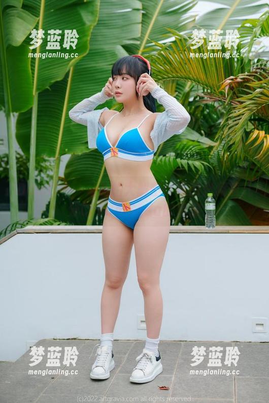 Dami(퀸다미)私拍大解密：原图里藏着几分CreamSoda的俏皮