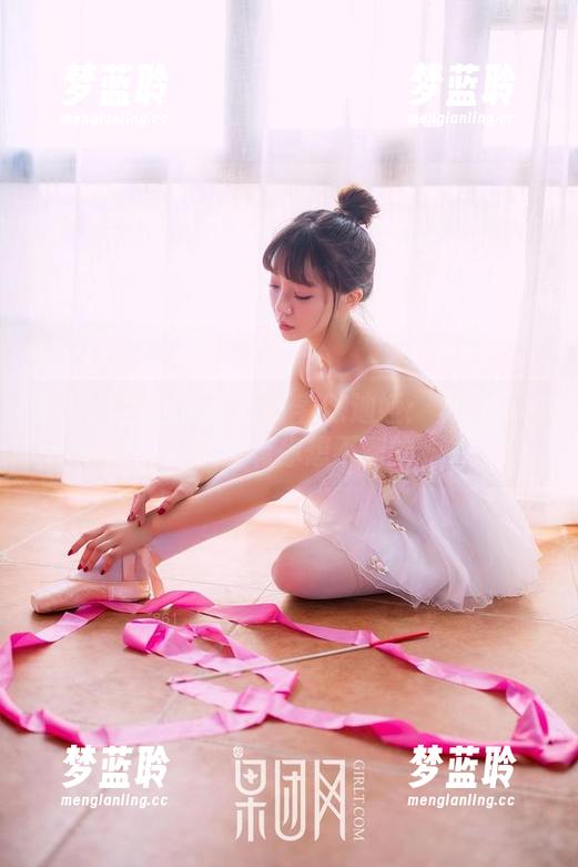 GIRLT果团网 - 别盯着陈迪娅：夏天私房合集里有你想不到的