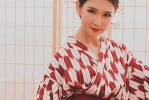 GIRLT果团网 - 龚玥菲海边美图，不更新对不起沙滩！