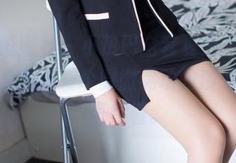 IMiss爱蜜社 - 小热巴全套夏天写真中，好像漫步进了一个微微晃动的沙滩，真想一直待着。