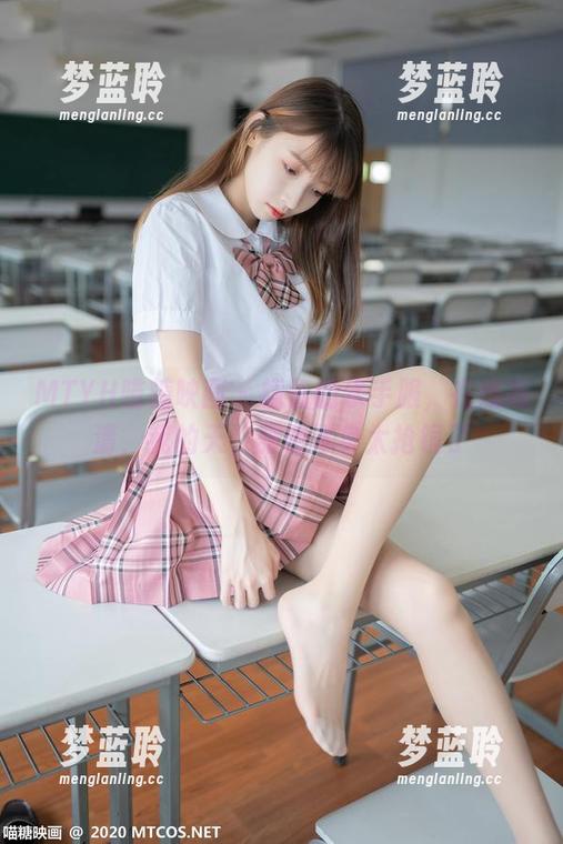 MTYH喵糖映画 - 镜酱的水手服，在线高清，我的天，服装本身太抢镜了