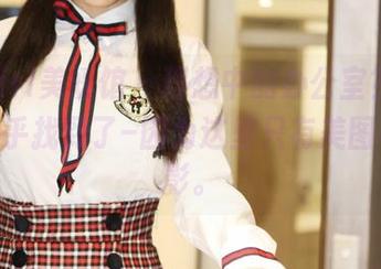 MyGirl美媛馆 - 理想中的办公室？唐琪儿il似乎找到了–因为这里只有美图不分光影。