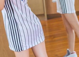 TouTiao头条女神 - 无神之光——七姑娘的水手服，原图既搬不动也不想动！