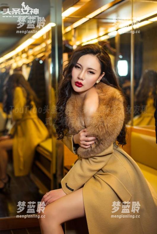 TouTiao头条女神 - 梦心玥带你入女友模式，照片里的小心思