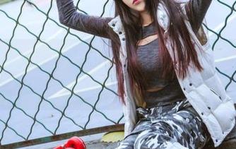TouTiao头条女神 - 白一晗的超级碗女郎私拍，别忘了加油，呃，随便！