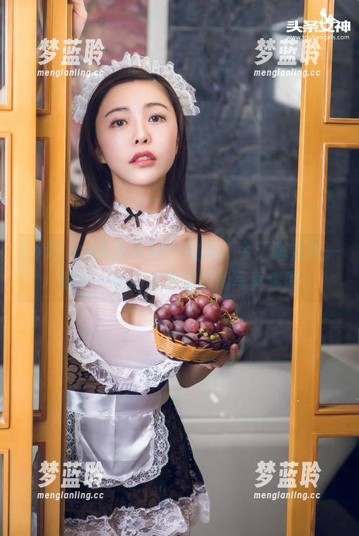 TouTiao头条女神 - 咳咳，今天睡衣不一般——神琦泽步的时尚写真套图