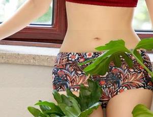 UGirls尤果网 - 分享一下白一晗的最新JK，带来的小心脏乱撞…