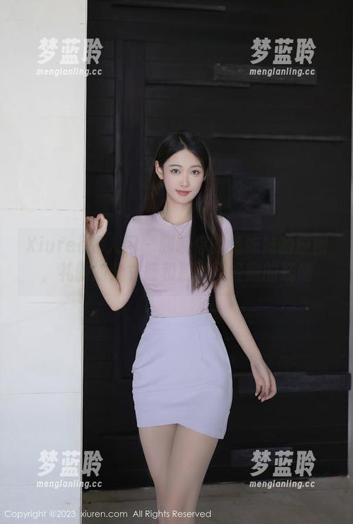 Xiuren秀人网-你的兔妹妹 Xiuren秀人网 - 聊聊你的兔妹妹的原图,礼服的分寸感和那抹不经意的妩媚