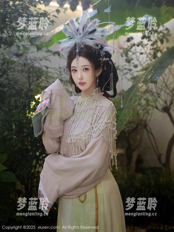 Xiuren秀人网 - 喵喵JOJO说：校园图集里的福利藏得如此隐秘，快来找到它们吧！