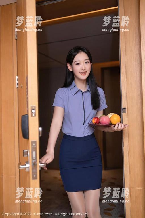 Xiuren秀人网 - 精选是小逗逗图集：女孩们在那一刻推翻了自我