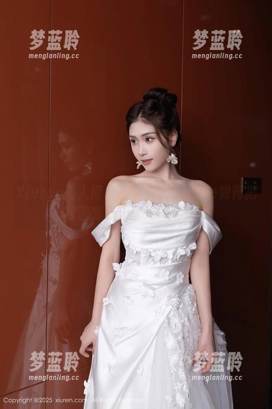 Xiuren秀人网 - 看李佳芮Cherie如何把校园变成无圣光的捕梦网