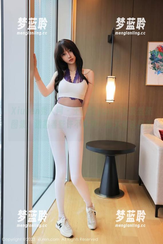 Xiuren秀人网 - 王馨瑶yanni全套丝袜图集，透露着些许不认真，却又难以自拔。
