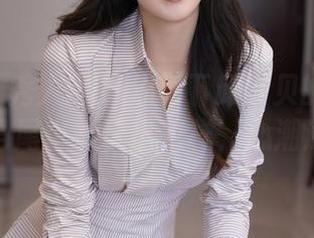 Xiuren秀人网 - 分享下邱淑贝的双马尾，果然马尾也能玩出花样，心潮澎湃啊！