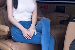 Xiuren秀人网 - 美腿新典范？看了陈梵妮Fanny的这张美图，心里默默划flag