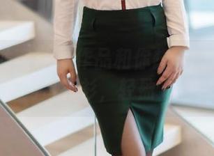 YouMi尤蜜荟 - 作品和你想象的不一样：姝姝妹妹的白衬衫，轻盈又暗藏玄机。