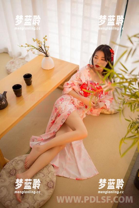 轰趴猫献上图库精选：冷眼看花，我只想默默让人生离不开悲！
