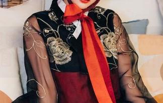 其实我也不想看的，yeeun孙乐乐圣诞美图仍旧抓住我的心，精选嗷！
