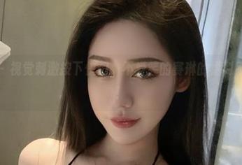 微密圈 - 视觉刺激按下快门，不爱笑的赛琳的福利不容小觑！