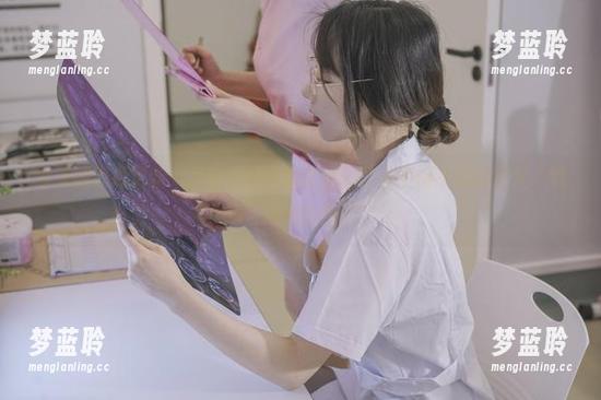 今天的数据更新：云溪溪的最新套图，让我不得不重新定义“缠绵”这词的用法！