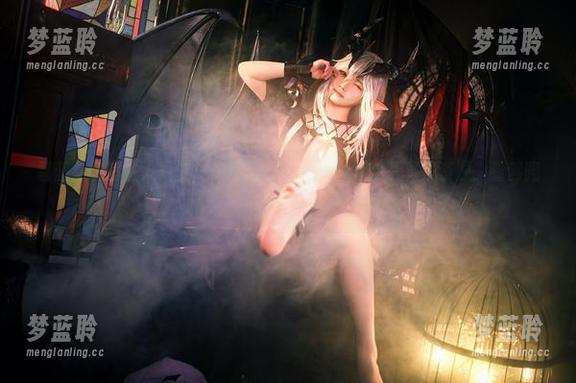 碧蓝航线宿主大暴露——伊喵君_Nya的泳装写真集资源，看够吗？