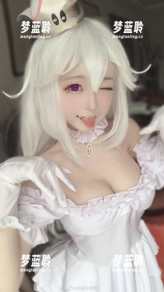 佳佳好难啊的眼镜-最新写真集，让你在“框”架中随意遨游。