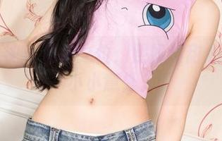 克拉女神 - 私拍之位：熙妍和甜心之间的小小意外。