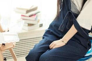 头条女神 - 小热巴的新作品，御姐范儿满满的“资源供应”！