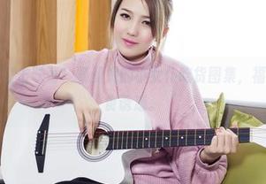 头条女神 - 直击味蕾！杨曼妮的小女仆吃货图集，福利满满的美食诱惑。