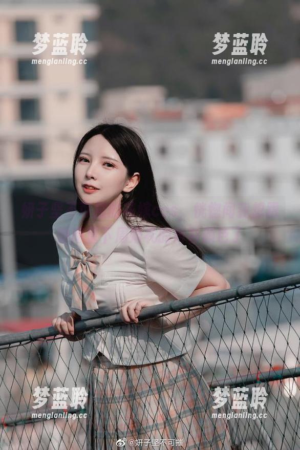妍子坚不可摧 妍子坚不可摧的花嫁cos,恍惚间我想跟她商量下周婚礼的衬衫颜色了