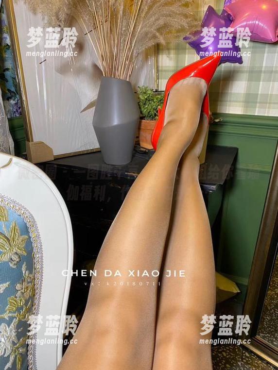 微密圈 - 一图胜千言：宸大小姐给你看瑜伽福利，作品实在是……