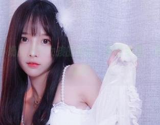 厉害了，小小奶瓶儿与女孩的组合，原图免费，奖励给我的小心脏