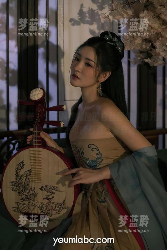 尤蜜荟 - 关于抖娘利世的白丝图包，我只想说，大家不可能都这么会穿吧？