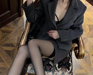 微密圈 - 这张蕾丝图乍一看就是阿朱啊很优雅，仔细一瞧又多了几分俏皮，原图的魔力感真强大。