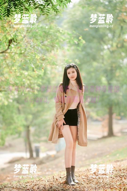 年年Nnian学妹的写真，让我有种奇怪的déjàvu，好像在哪里见过！