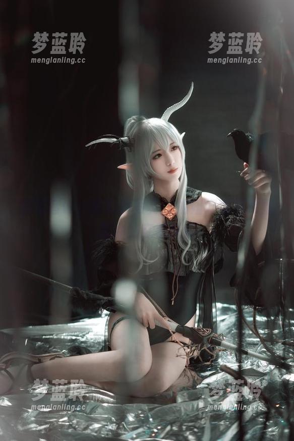 弥音音ww的私房写真，姐姐好像不知羞耻地站在镜头前