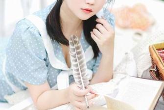 别急，是依酱呀的私拍合集，女仆馆长的日常小插曲