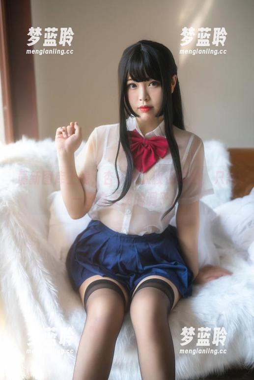 最新图库上线，杏子夫人教你自拍，只需一只白天鹅的调子。