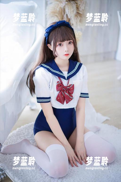 樱井小莜的白小绵羊，私拍资源你值得拥有，抓紧哦，不然羊跑喽！