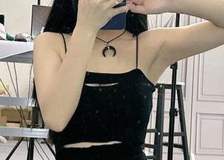 微密圈 - 都说汤圆可甜了的写真纯白，我把眼神牢牢黏在上面。