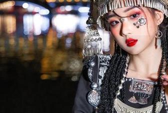 瓦斯塔亚小龙虾的魔法即将施展，cossplaying到天上去的莉莉丝图包！