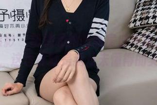 甜予摄影 - 胡桃和她的私房白棉袜：图片证明，这也许就是我从未懂得的美学。
