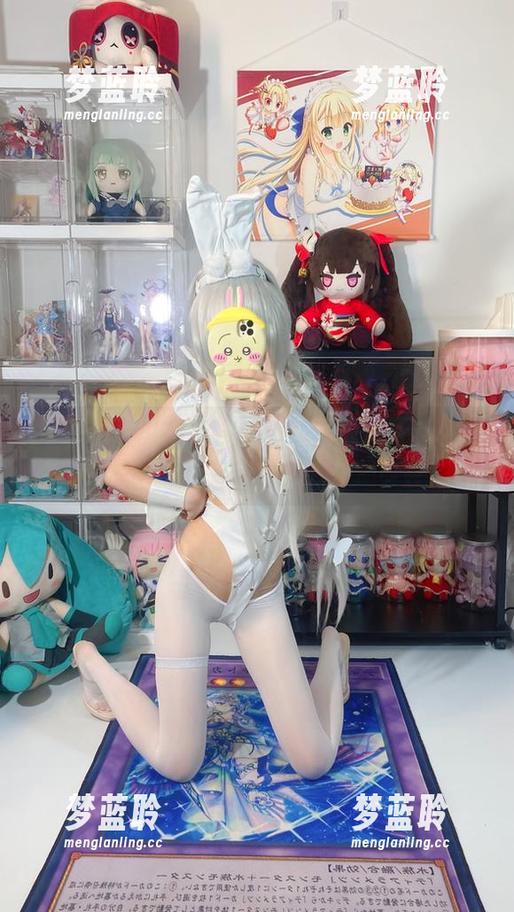 白栎Shirly 来了来了!白栎Shirly的礼服在线,哦!这些美图竟让我真实想去参加舞会。