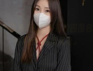 秀人网 - 高质感的区静瑶校园图包，完全看不出她在想着啥。