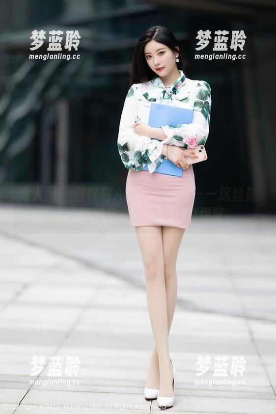 秀人网-容容容Alice 秀人网 - 容容容Alice又来了——这丝袜写真,值得你在网盘里偷偷保留。