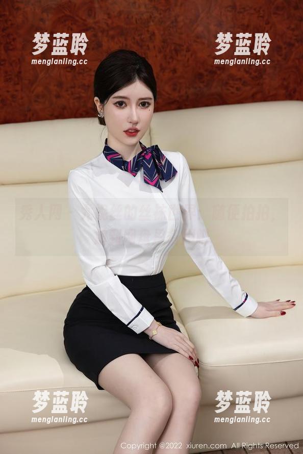 秀人网 - 尤妮丝的丝袜世界：随便拍拍，放到网盘里备用吧