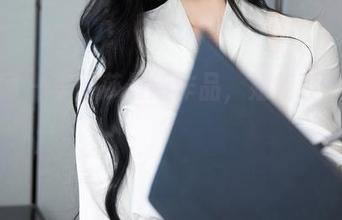 秀人网 - 李丽莎最新作品，姐姐要不认亲？