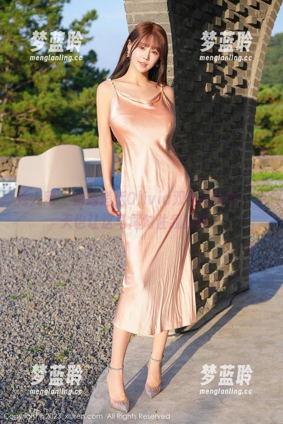秀人网 - 精选楚恬Olivia双马尾写真，今天也让这马尾勾住我的眼。