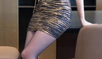 秀人网 - 白兔西希精选写真集：剧情从未如此精彩，小脸蛋戏精上线！